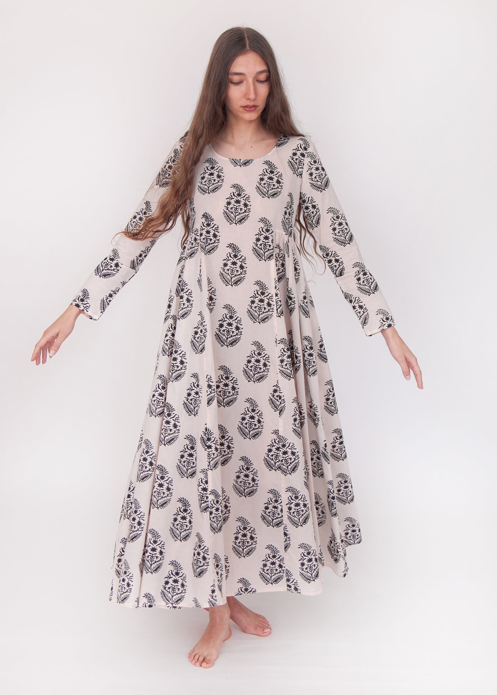 Moksha Himali Dress - Nero