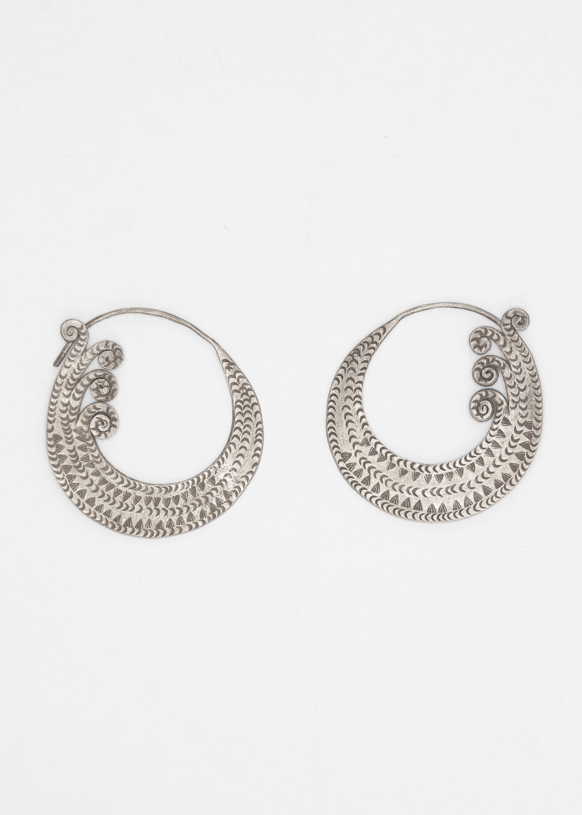 Vintage Thai Waves Silver Earrings