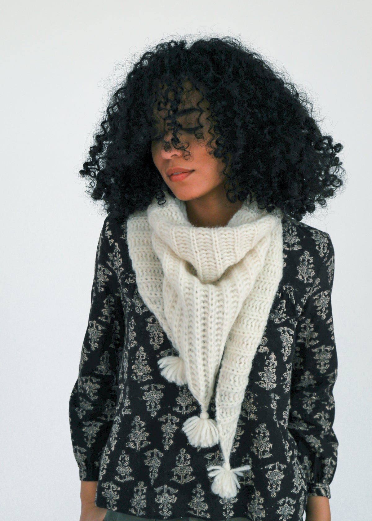 Black Knit Scarf – Jacqueline & Jac